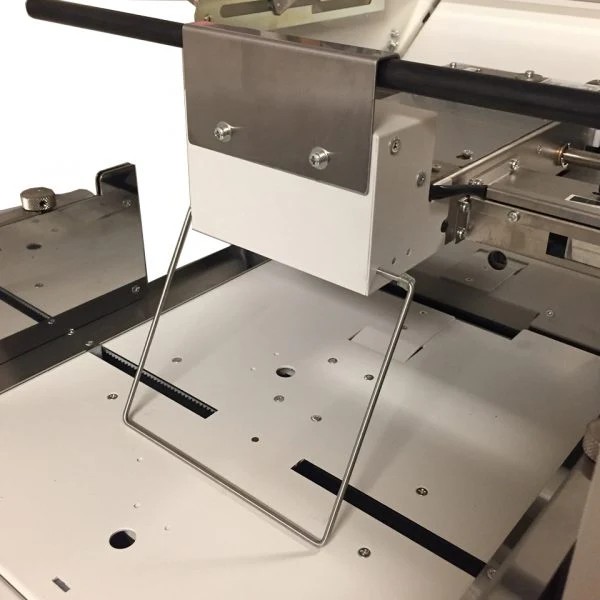 1800S AUTOMATIC PROGRAMMABLE AIR SUCTION TABLETOP FOLDER