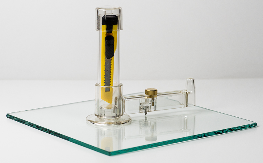 2.25" BUTTON PRESS & HANDI-CIRCLE PUNCH
