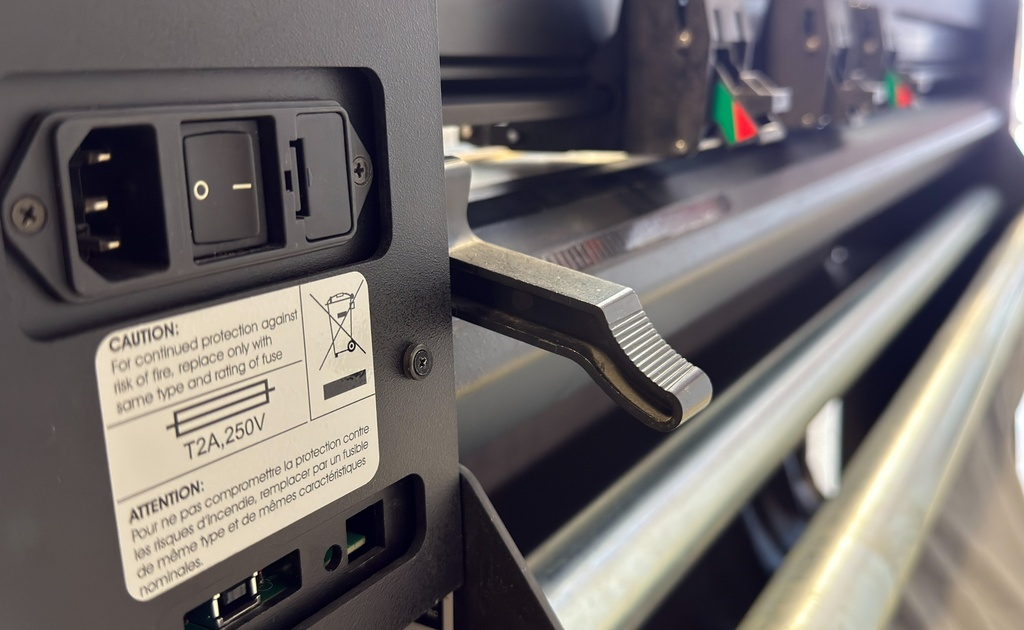 USED SUMMA S120 48" VINYL CUTTER