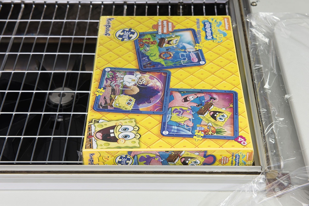 COMPACK 5800I SHRINK PACKAGING MACHINE w/MAGNETIC HOLD DOWN & DIGITAL TIMER